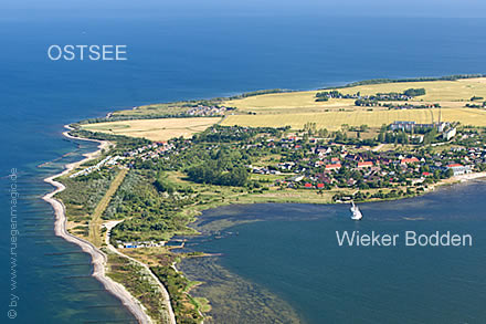 Luftaufnahme von Dranske auf Rügen